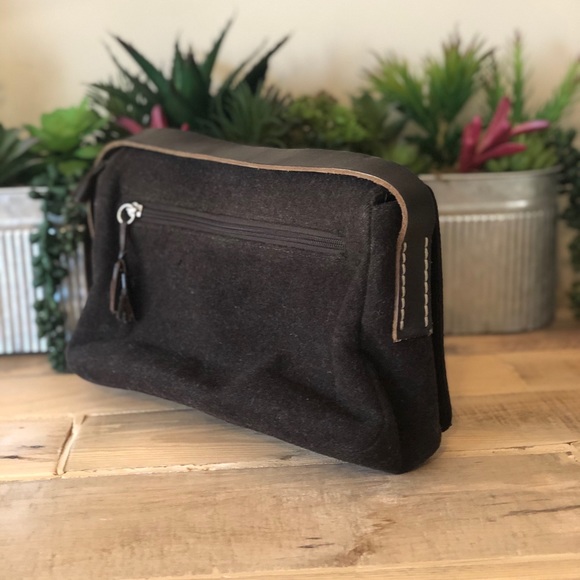 AEO will Shoulder Bag - Picture 4 of 8